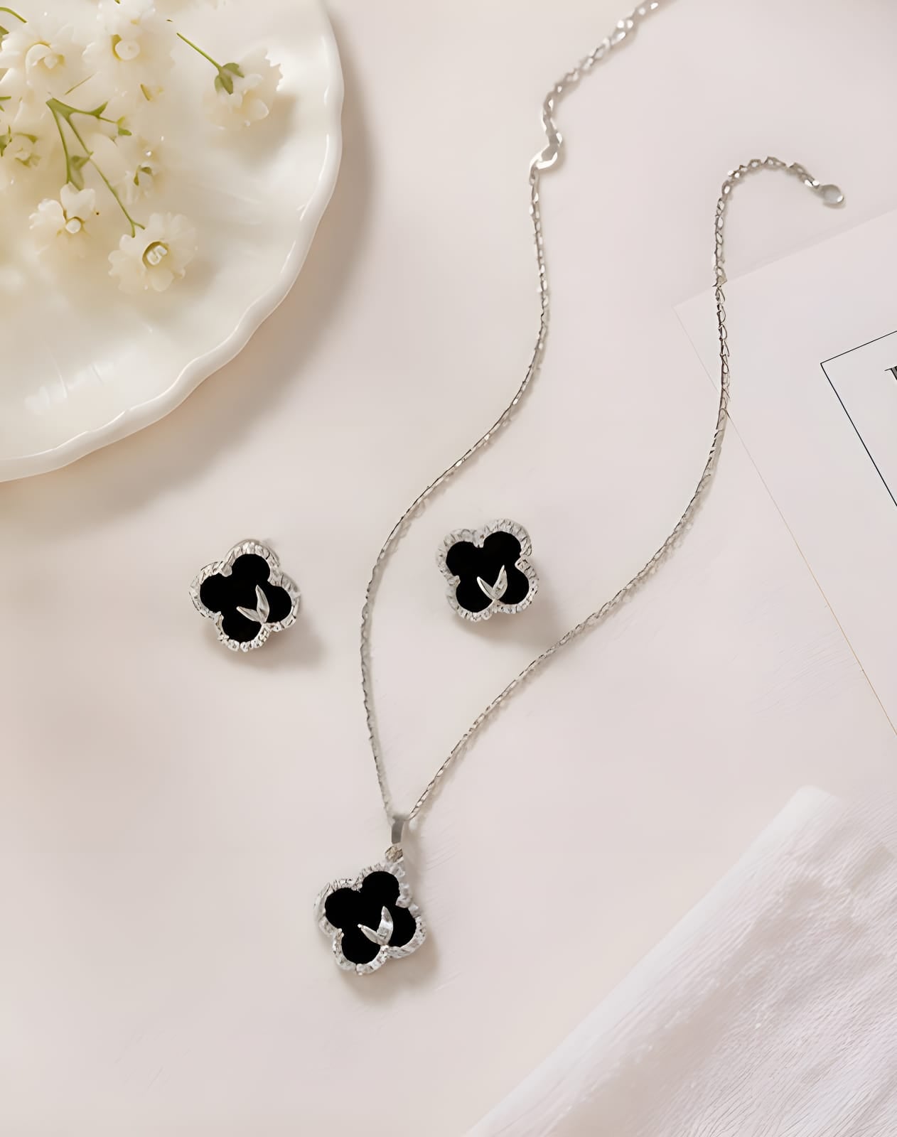 LOCKET SET