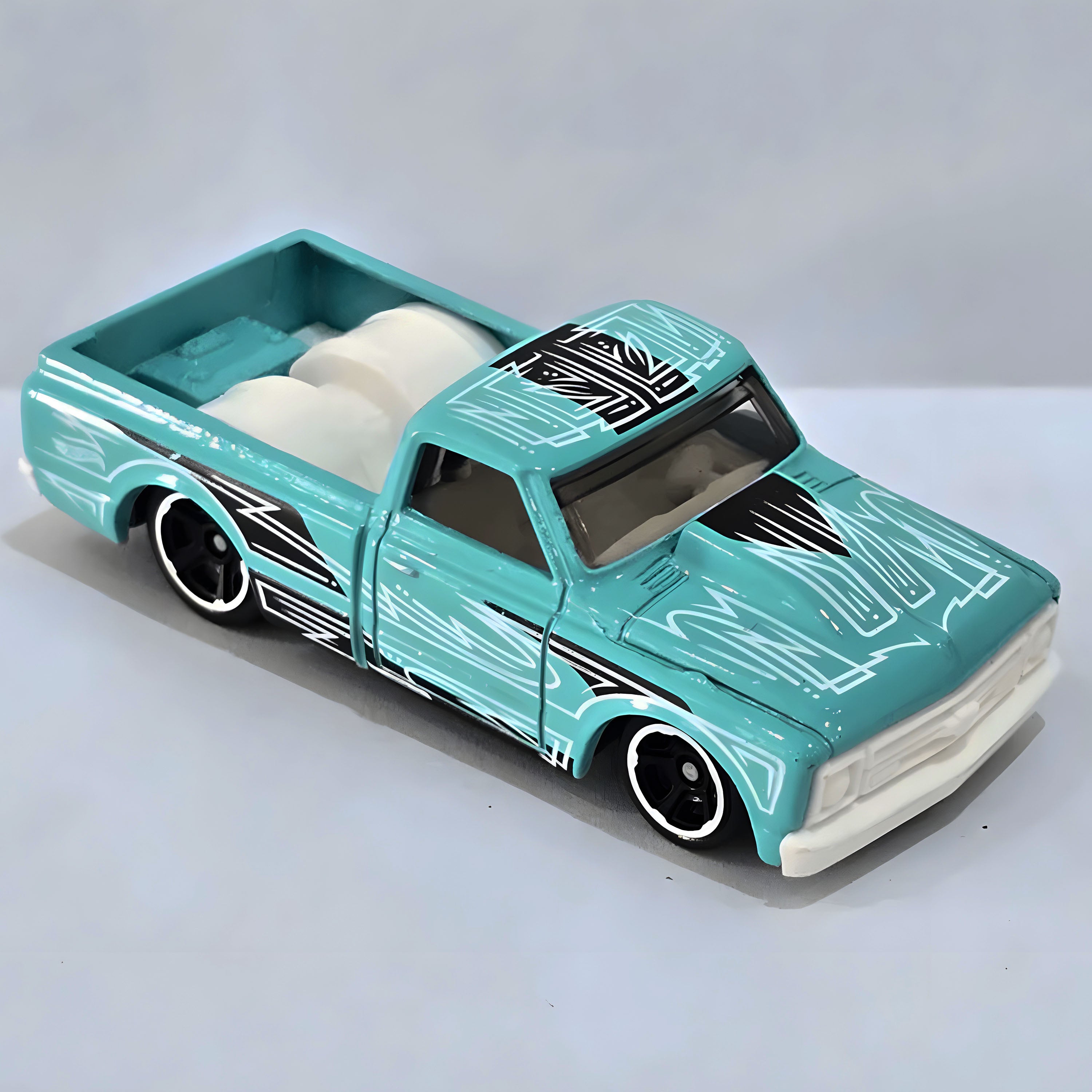 HW BASIC CAR LATEST ASST TRUCK